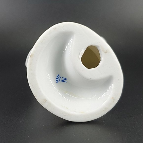 Capadimonte Italy Girl White/Gold Dress Figurine - Picture 6 of 6